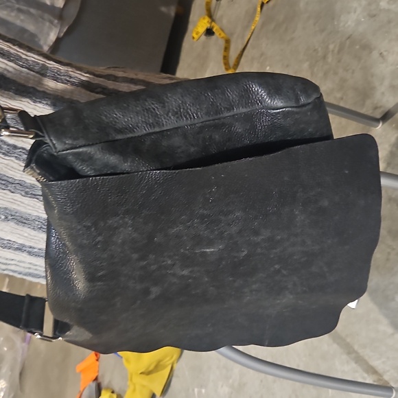 Roots Gorgeous Messanger Flap Bag - Picture 9 of 9